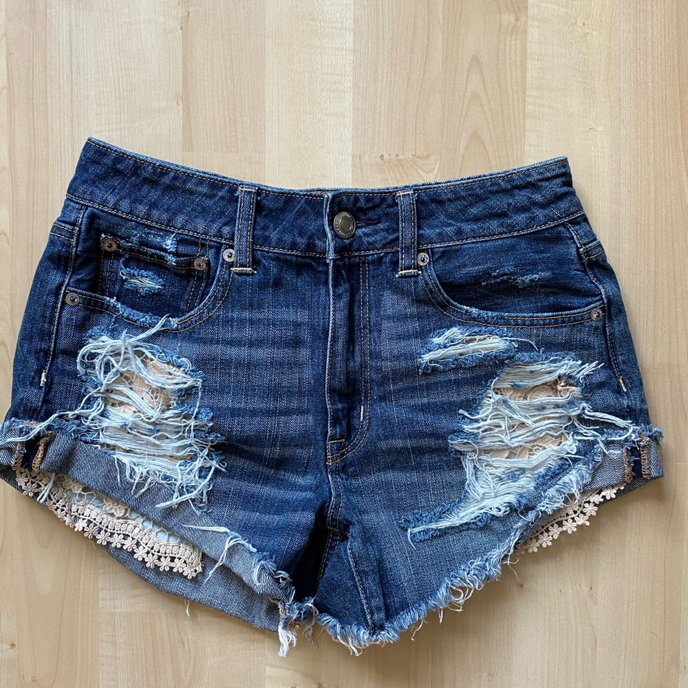 American Eagle High waisted shorts